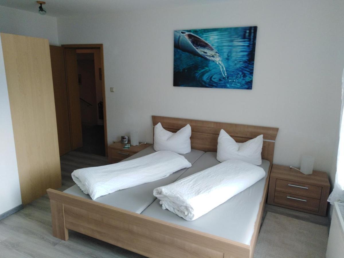 Zimmer Ohne Fruehstueck In Der Forellenzucht Burgen  Extérieur photo
